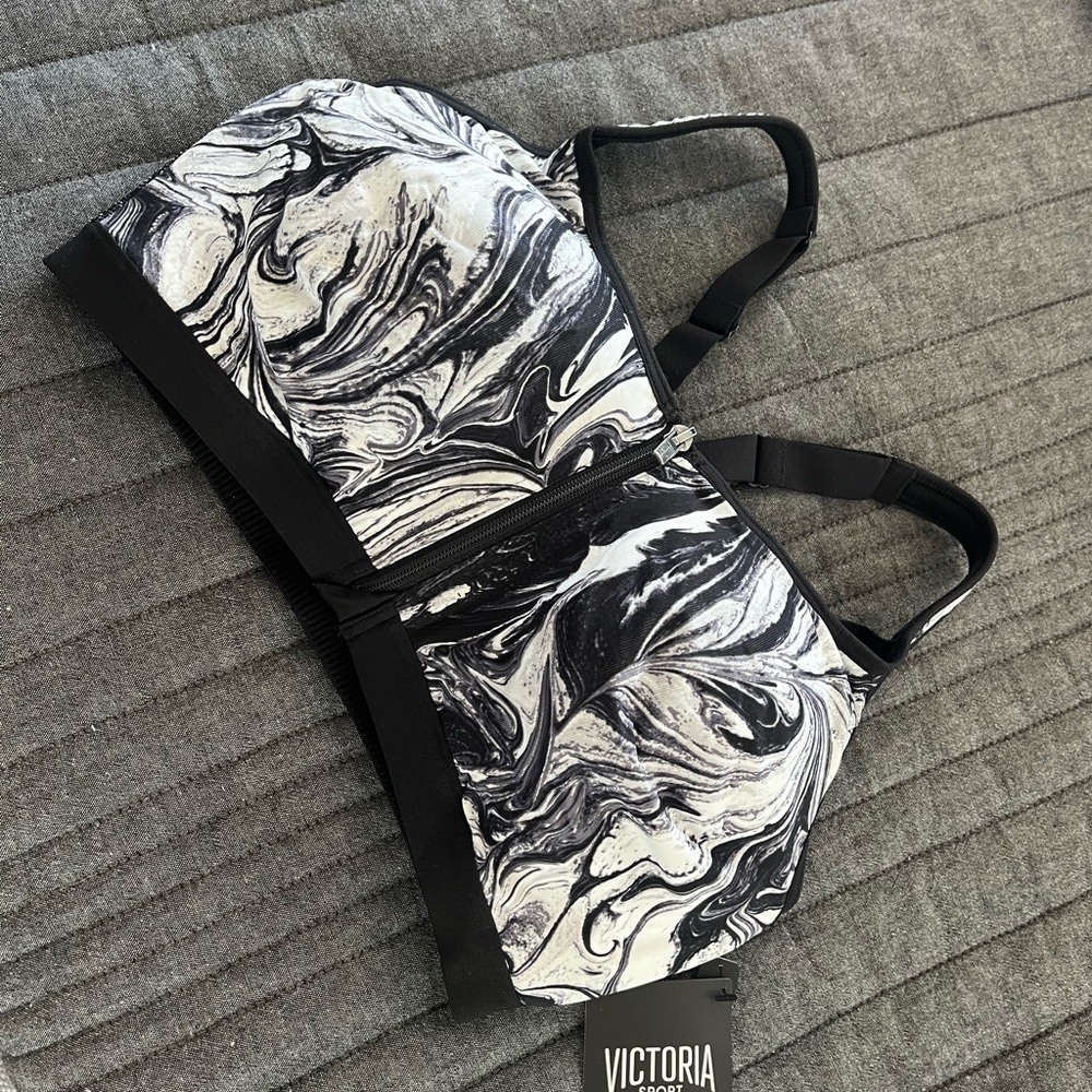 Victoria's Secret Black & White Sports Bra